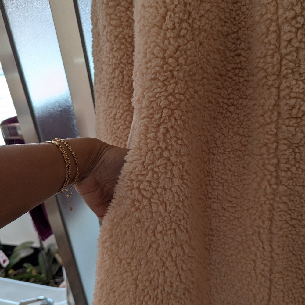 Eberjey Alpine Chic Sherpa Robe In Spanish - Picture 4 of 5